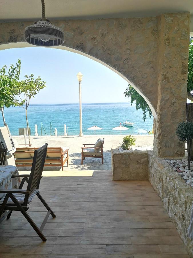 Villa Relax Seaside House By Living In Blue à Haraki Extérieur photo