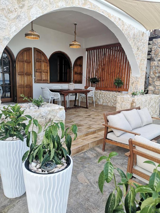 Villa Relax Seaside House By Living In Blue à Haraki Extérieur photo